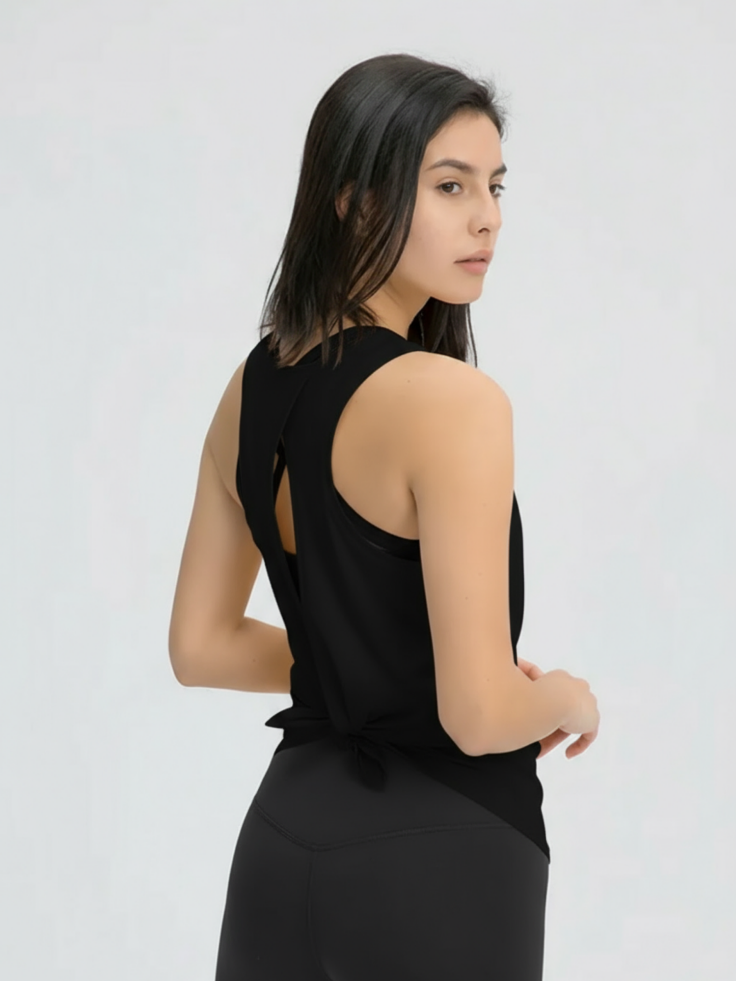SLEEVELESS OPEN BACK TOP